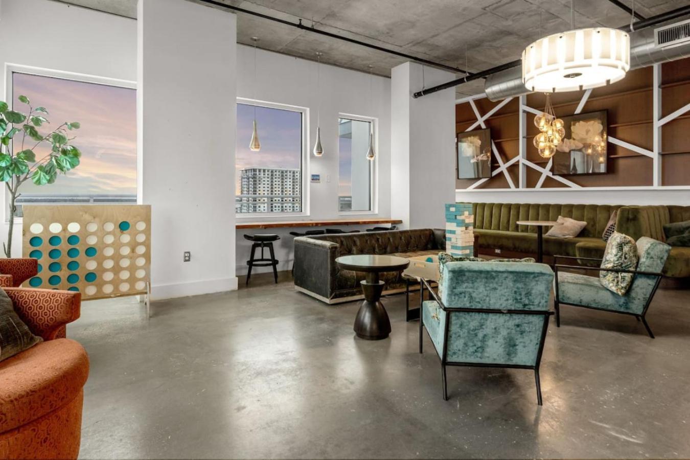Modern 2 Bed Getaway Steps From Tropicana Field Сейнт Питърсбърг Екстериор снимка